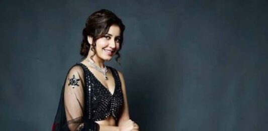 Raashi khanna Car Collection