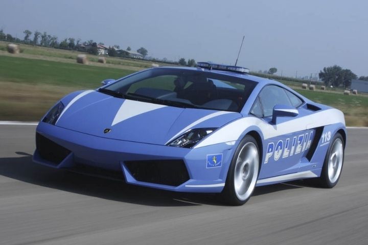 Top 10 Fastest Police Cars In The World