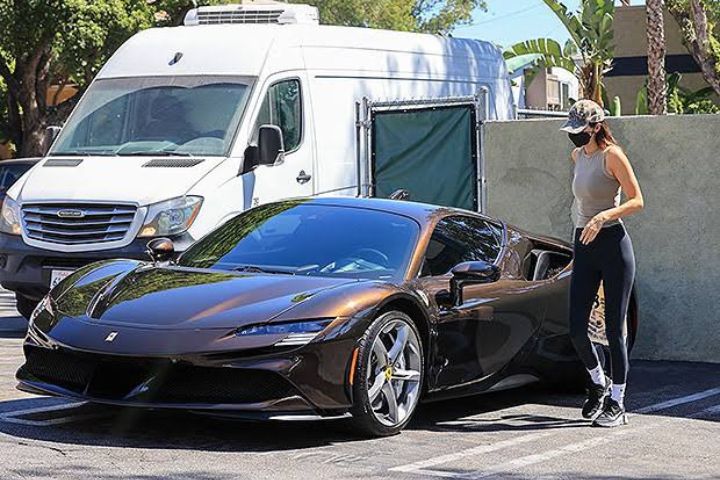 Kendall Jenner Car Collection 2022 - Stunning Model has Some Beautiful Cars to Show Off - Check Out Now
