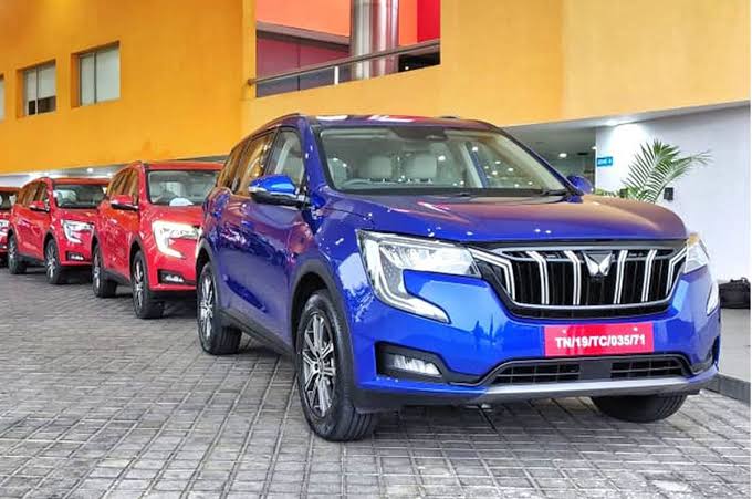 Mahindra XUV700 & Thar Waiting Period Goes Up To 19 Months