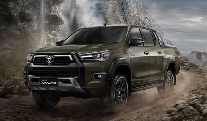 Toyota Hilux bookings Open Unofficially; Launch In January 2022