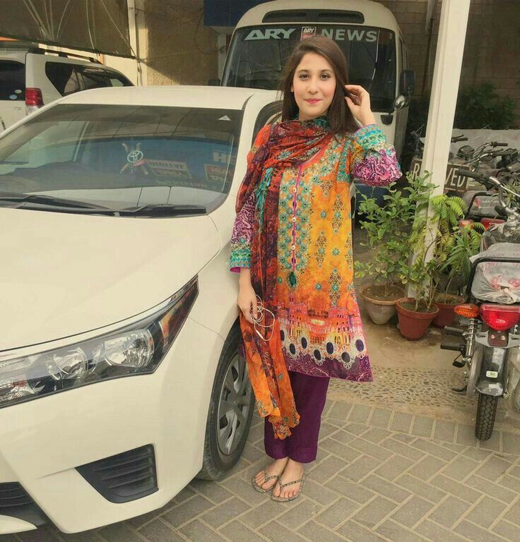 Pakistani Actress Hina Altaf Net Worth & Car Collection