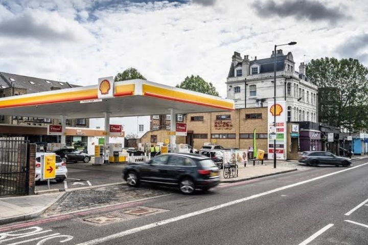 Shell Turns Petrol Pump To EV Charging Station