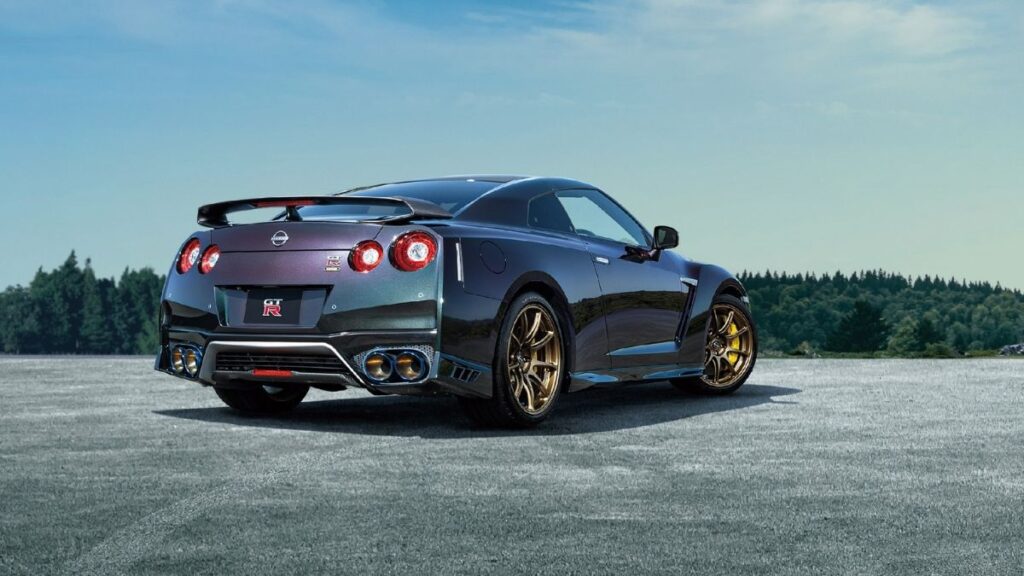 2022 Nissan GT-R T-Spec and Special Edition