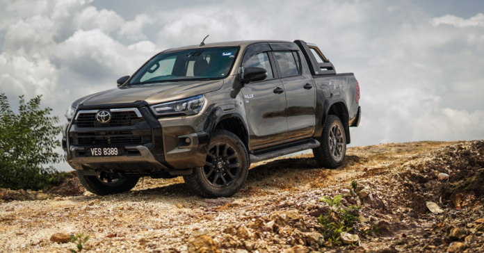Toyota Hilux launched in India at a starting price of Rs 33.99