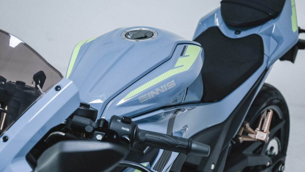 Official Images Of Sinnis GPX 125 
