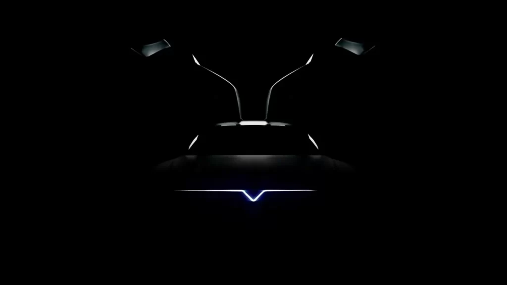 Upcoming DeLorean’s Full Length Light Bar Revealed