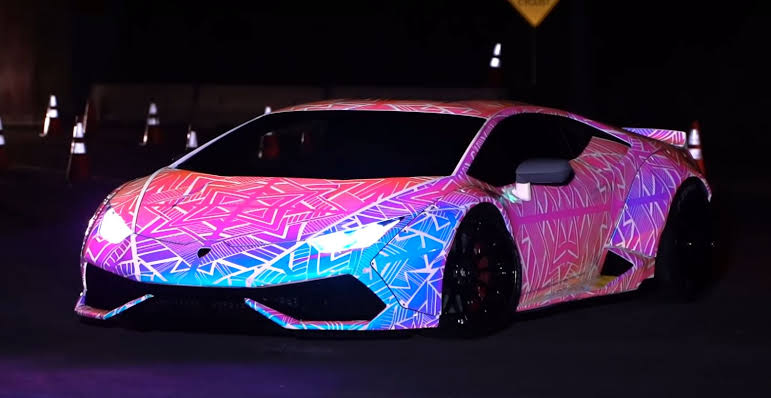 Chris Brown’s Glowing Lamborghini Huracan