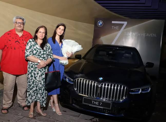 Rashi Khanna Buys a Luxurious BMW 740li for her Mother