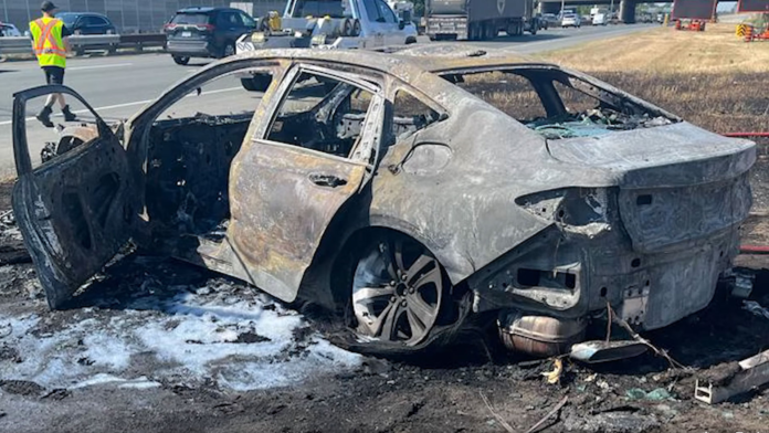 Good Samaritans Pull Driver From Burning Acura In The Nick Of Time