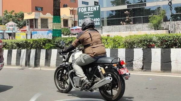 2023 Royal Enfield Continental GT650 Spied With Alloy Wheels
