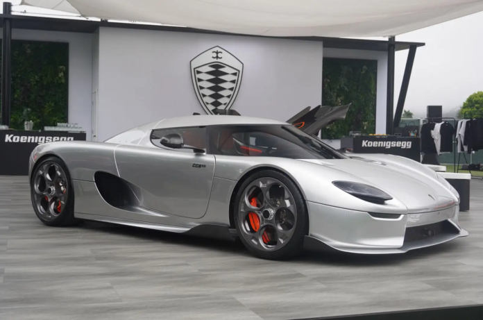 Koenigsegg CC850 Debuts: Modern CC8S With 1,385 HP And A Manual Trans