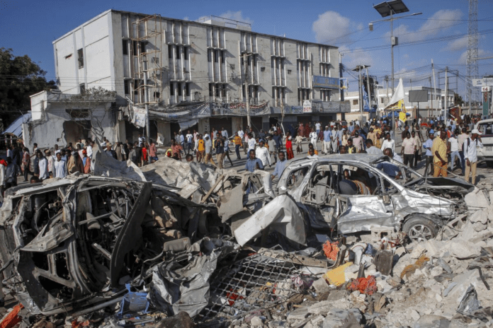 At least 100 Killed in Car Bombings in Somalia