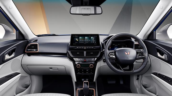 New Mahindra XUV400 Pro Interior