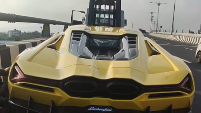 Lamborghini Revuelto